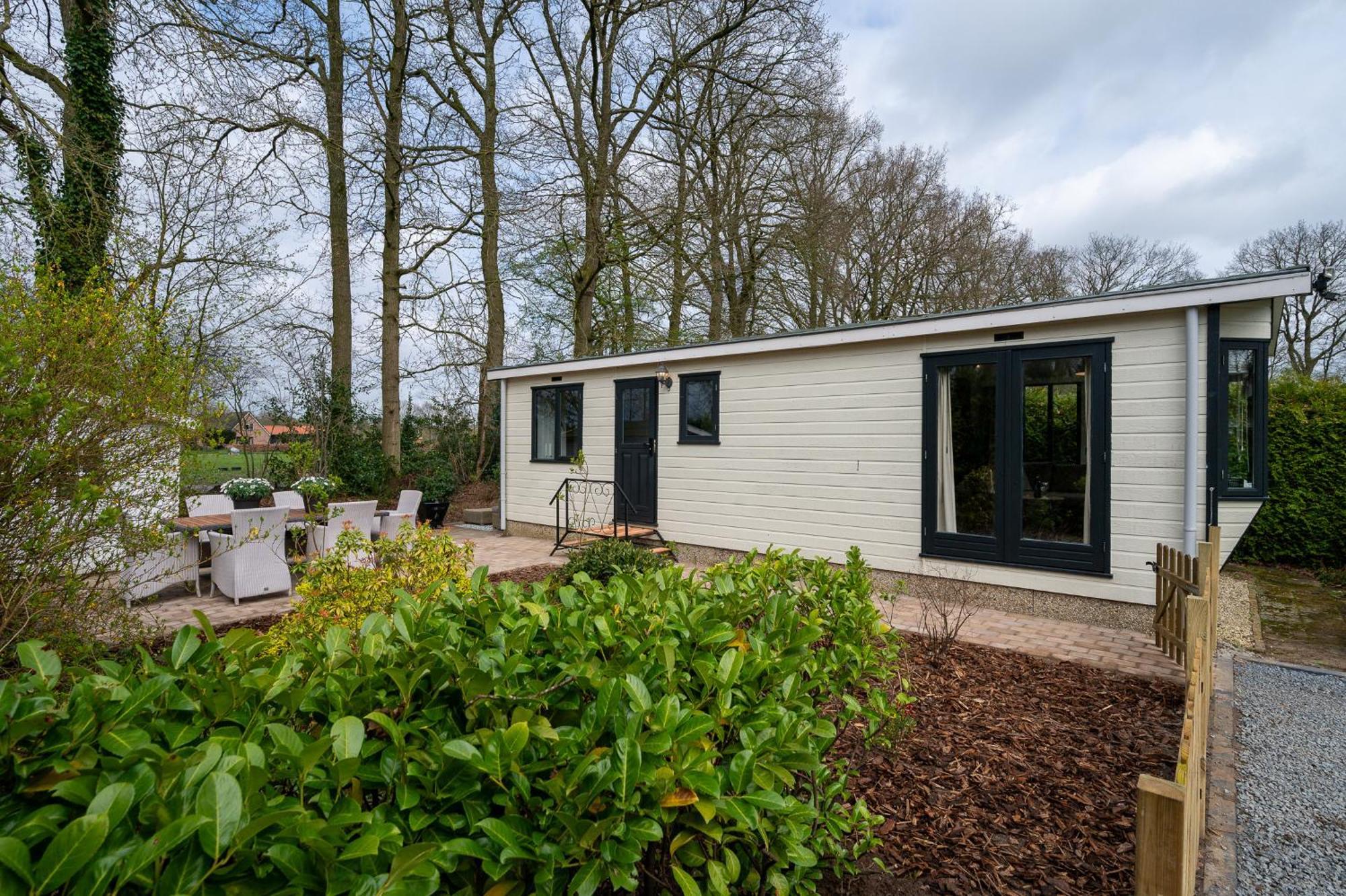 Hotel Chique Chalet Met Zicht Over De Weilanden Op De Veluwe Epe Exterior photo